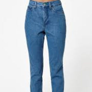 high waisted Mom Jeans